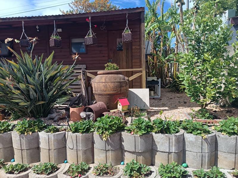 4 Bedroom Property for Sale in Albertinia Western Cape